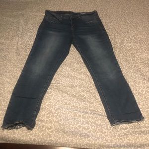 Tiffany skinny ankle jeans raw edge hem